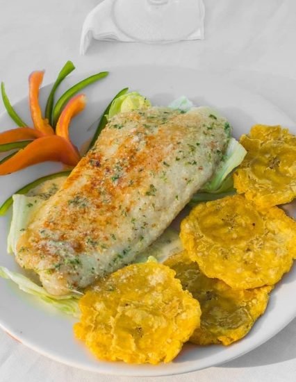 plato Filete al ajillo comer en Cartagena Plato de Filete de pescado al ajillo